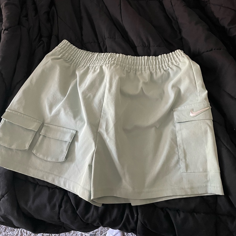 Nike mint green shorts